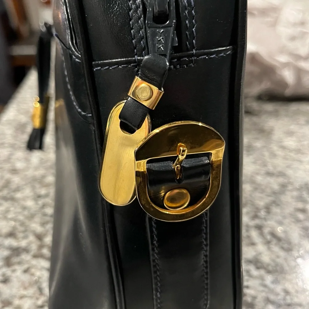 Gucci Vintage Navy Crossbody - Picture 12 of 16